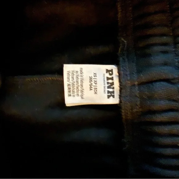 NWOT PINK Victoria's Secret Womens Black Joggers with Red Flame Hearts - Picture 4 of 4